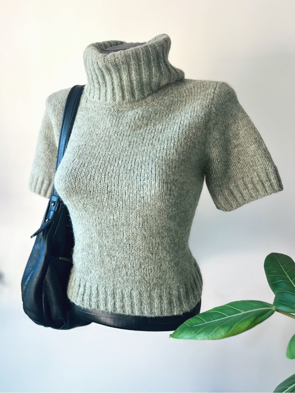 2010 Abercrombie & Fitch | Sage Green Knit Sweater